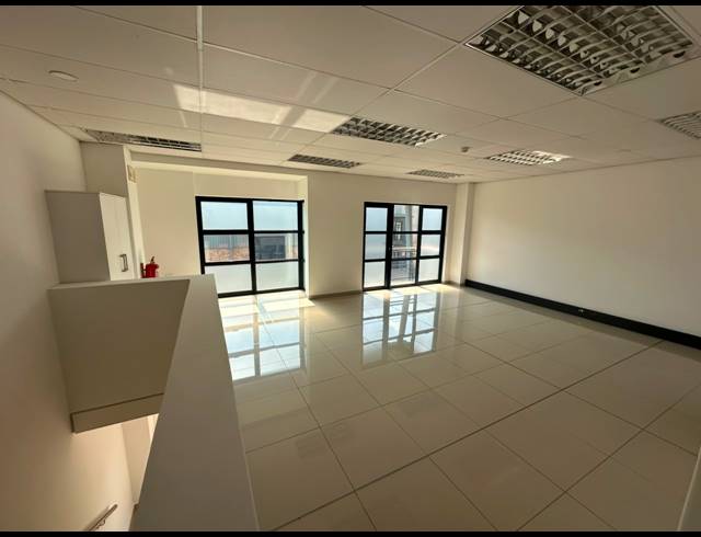 414M² WAREHOUSE TO LET IN KYA SANDS